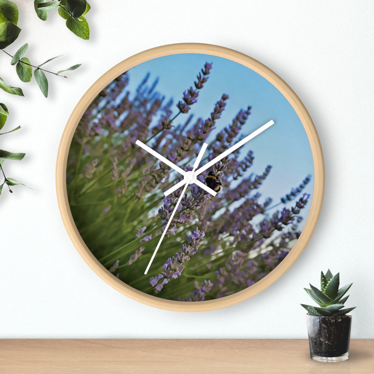 Wall Clock - Flower of Lavender with Bombus Insect (Variant 1)