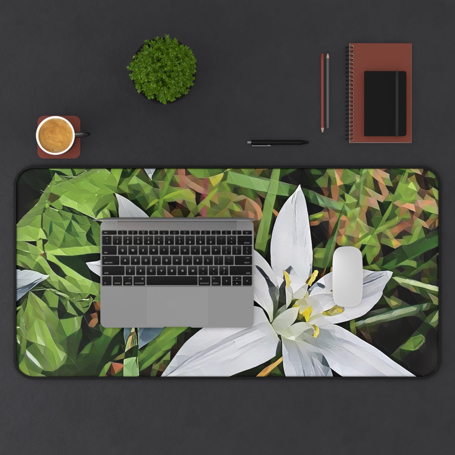 Desk Mat - Poly Art - Flower of Ornithogalum (Variant 1)